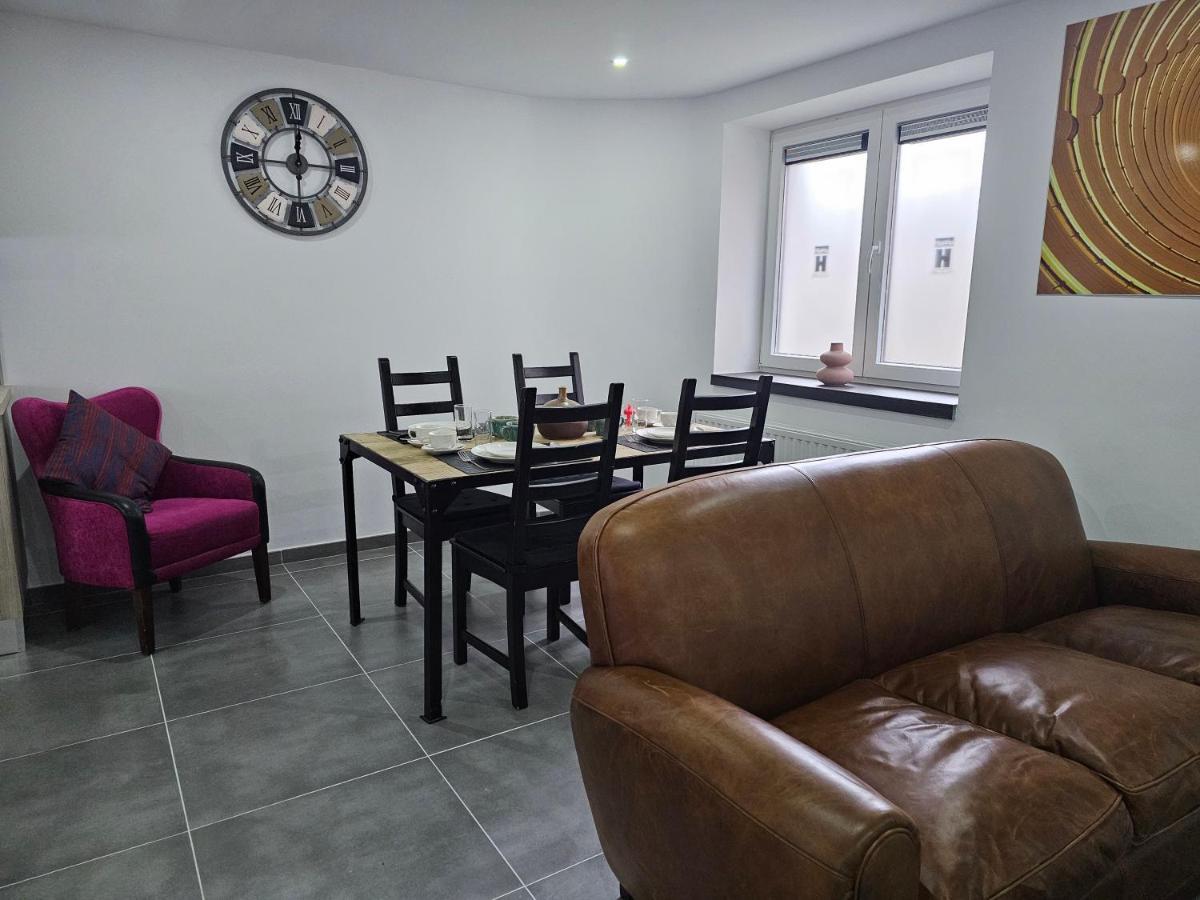 Appart'Hotel Trazegnies Courcelles Bagian luar foto